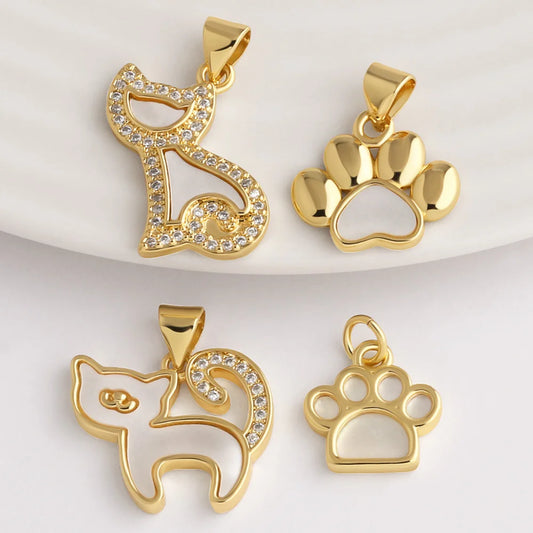18K Gold Plated Cute Cat Paw Shell Pendants with Cubic Zirconia for Jewelry pdtb892