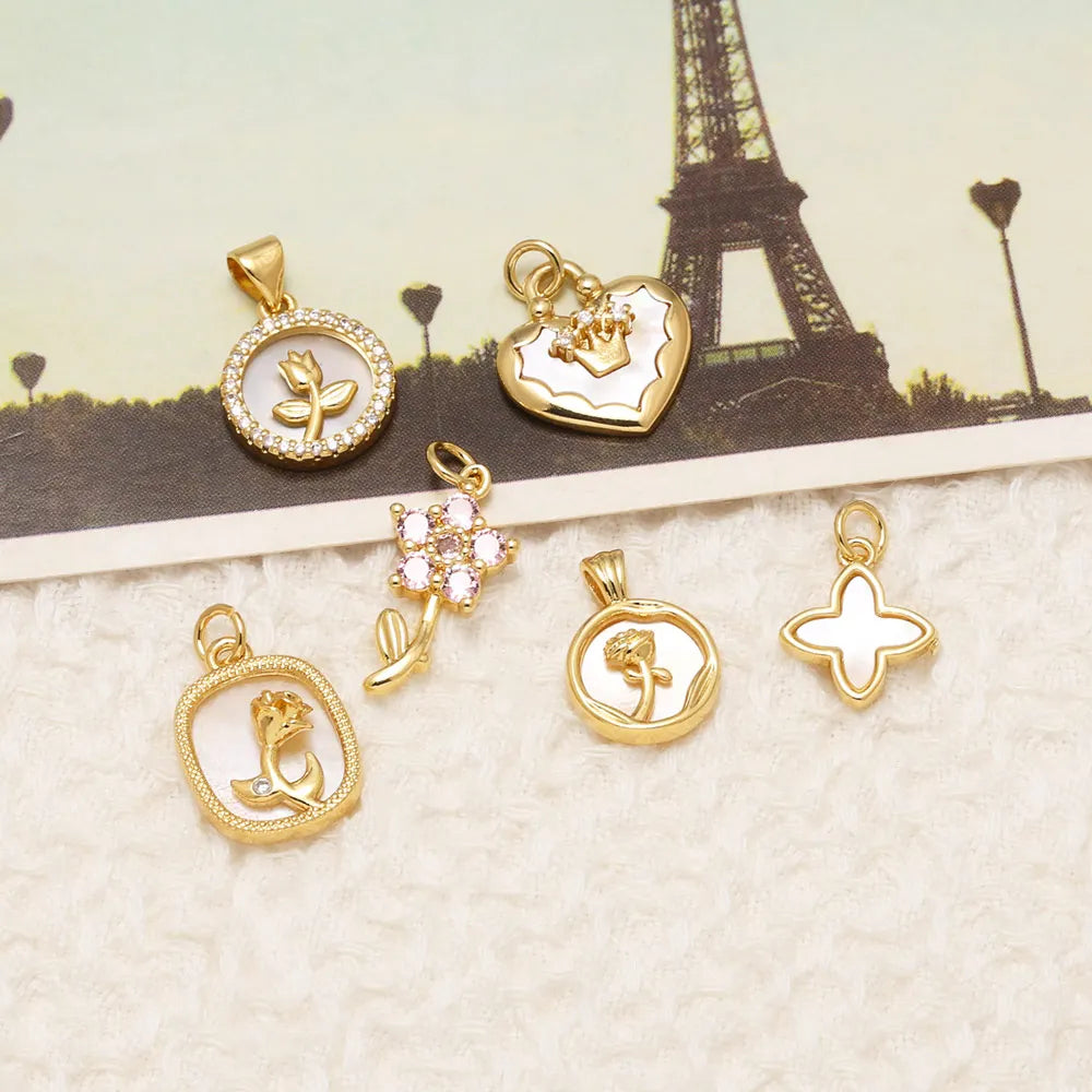 18K Gold Plated Natural Shell Charms Zircon Flower Pendants Wholesale chma585