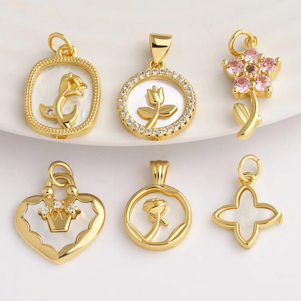 18K Gold Plated Natural Shell Charms Zircon Flower Pendants Wholesale chma585